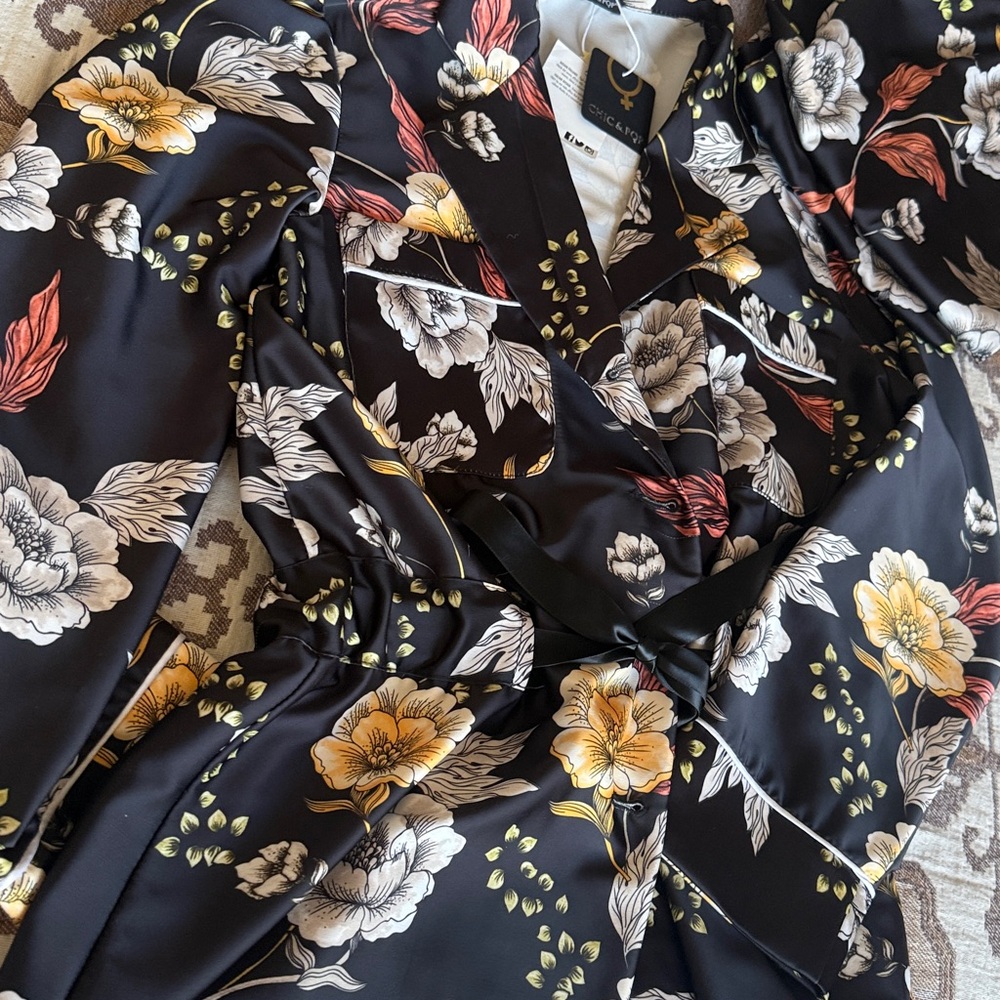 Floral Print Women's Robe and Pants Set